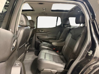 2022 GMC Acadia SLT