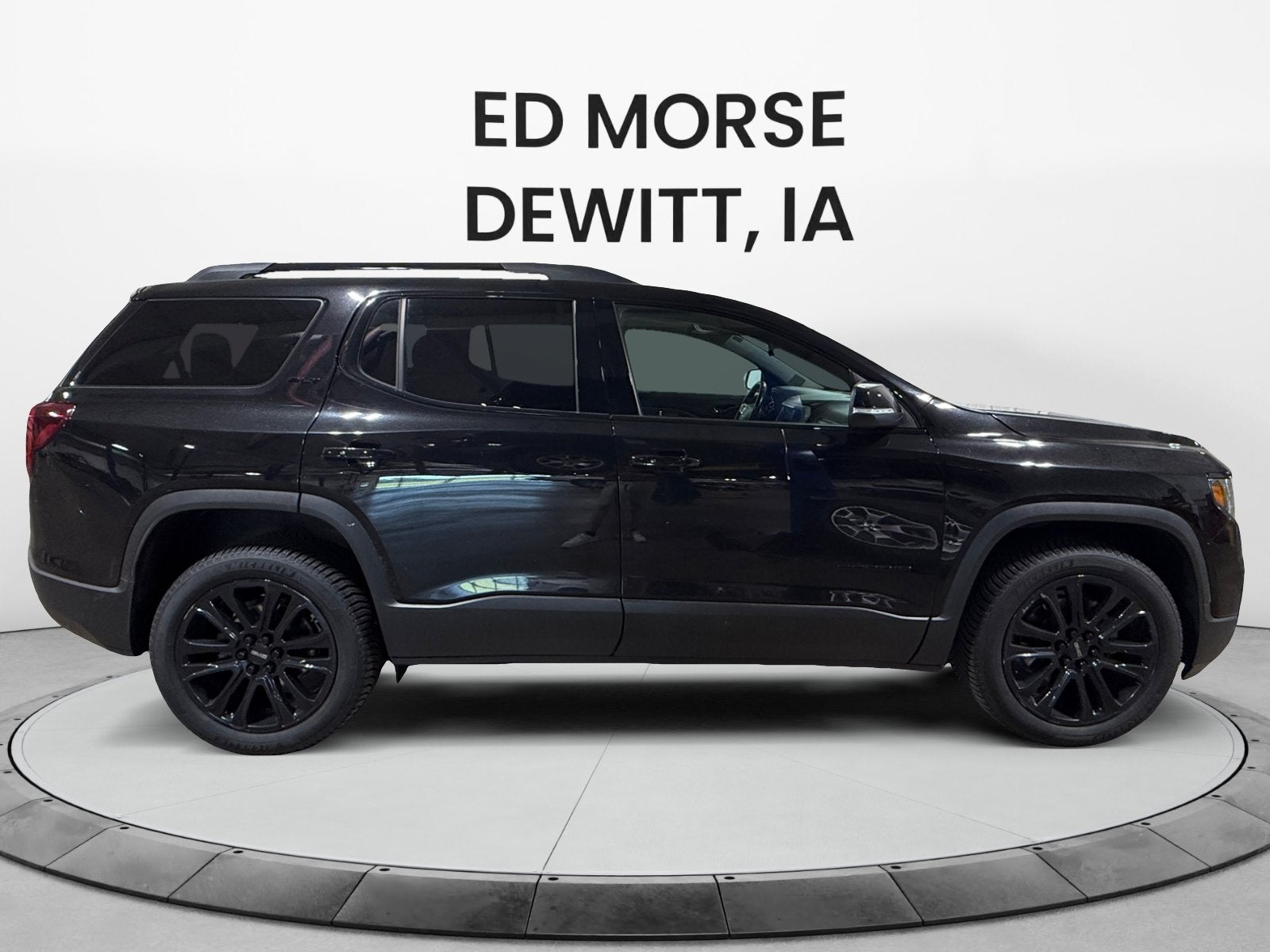 2022 GMC Acadia SLT