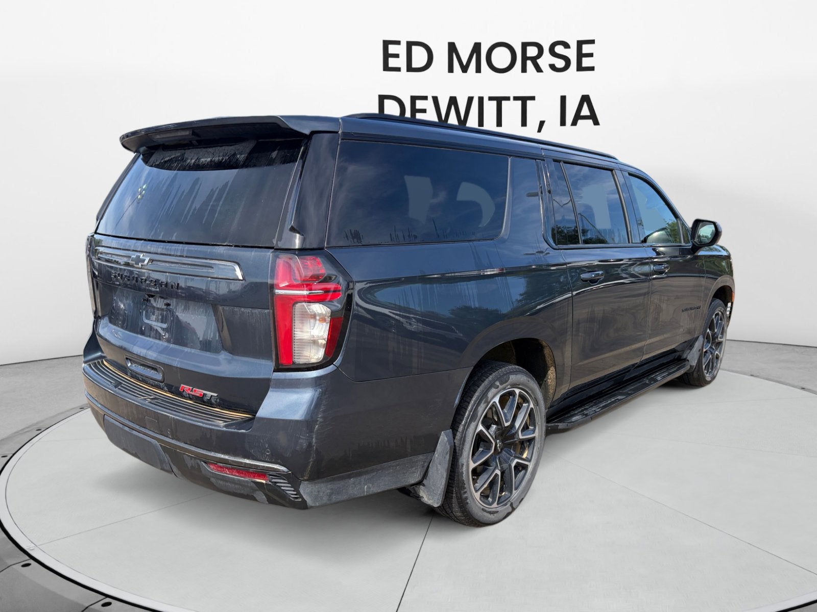 2021 Chevrolet Suburban RST