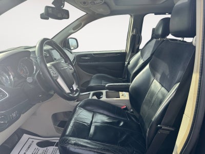 2014 Chrysler Town & Country Limited