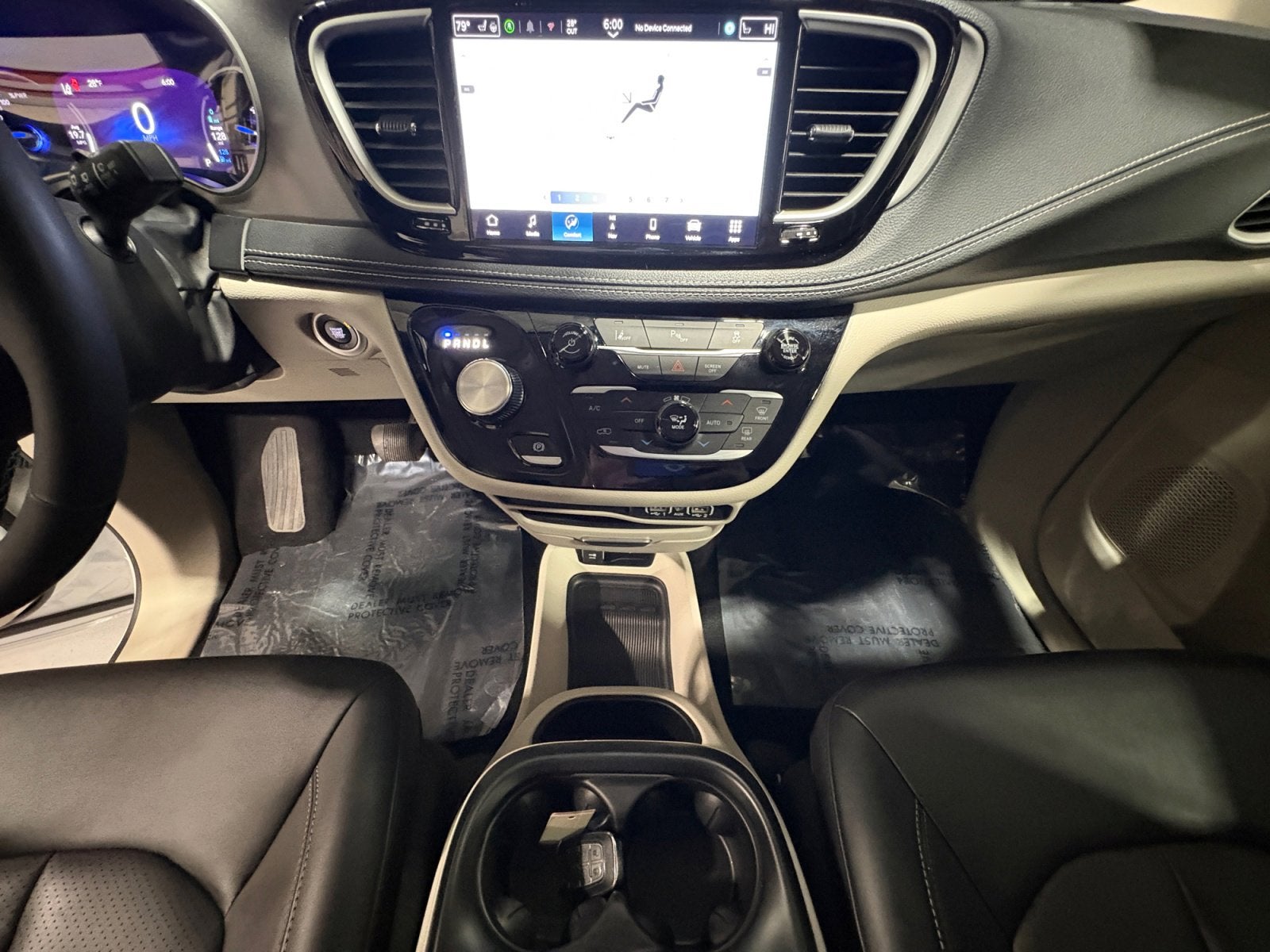2024 Chrysler Pacifica Hybrid Select