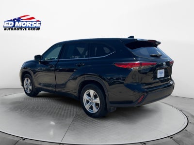 2022 Toyota Highlander LE
