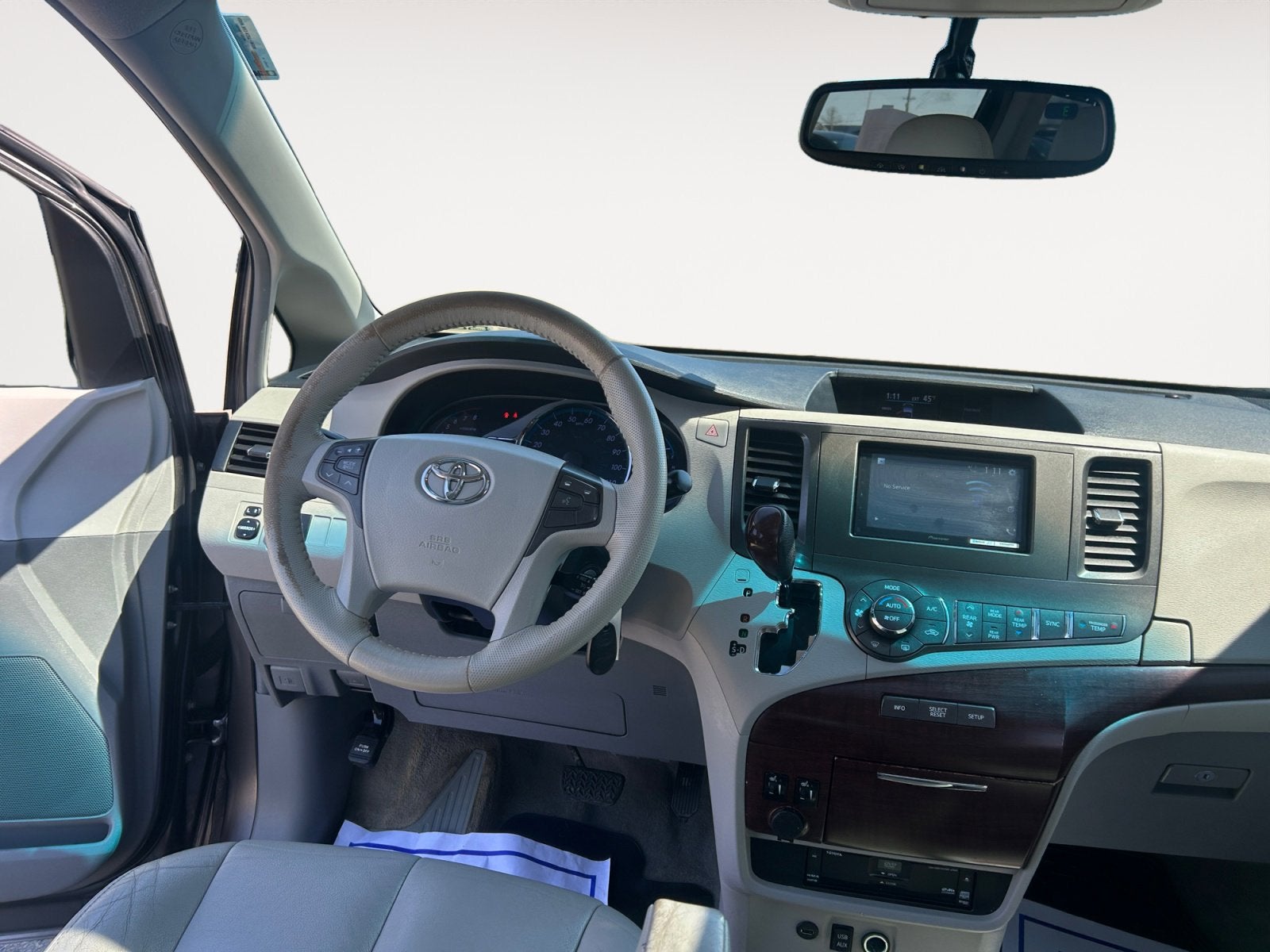 2012 Toyota Sienna XLE