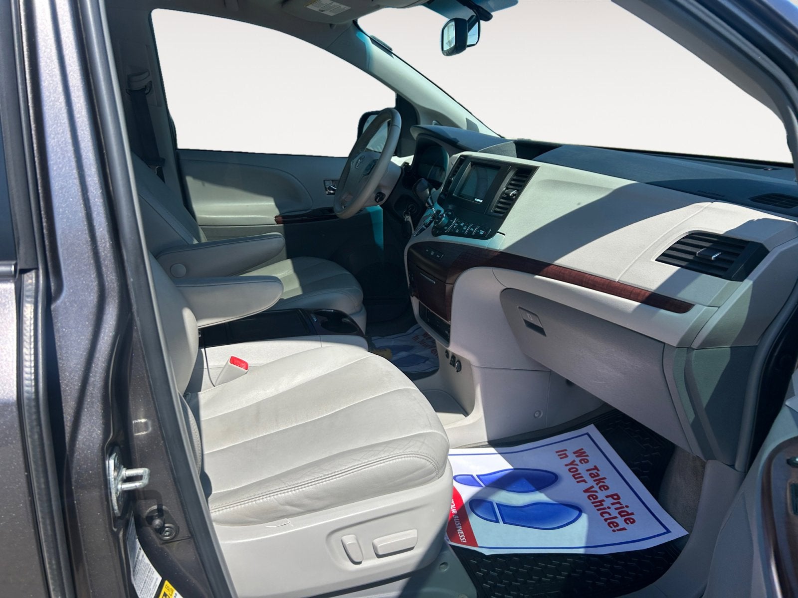 2012 Toyota Sienna XLE