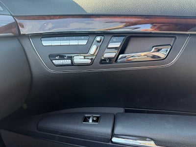 2011 Mercedes-Benz S-Class S 550