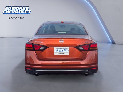 2022 Nissan Altima 2.5 SR