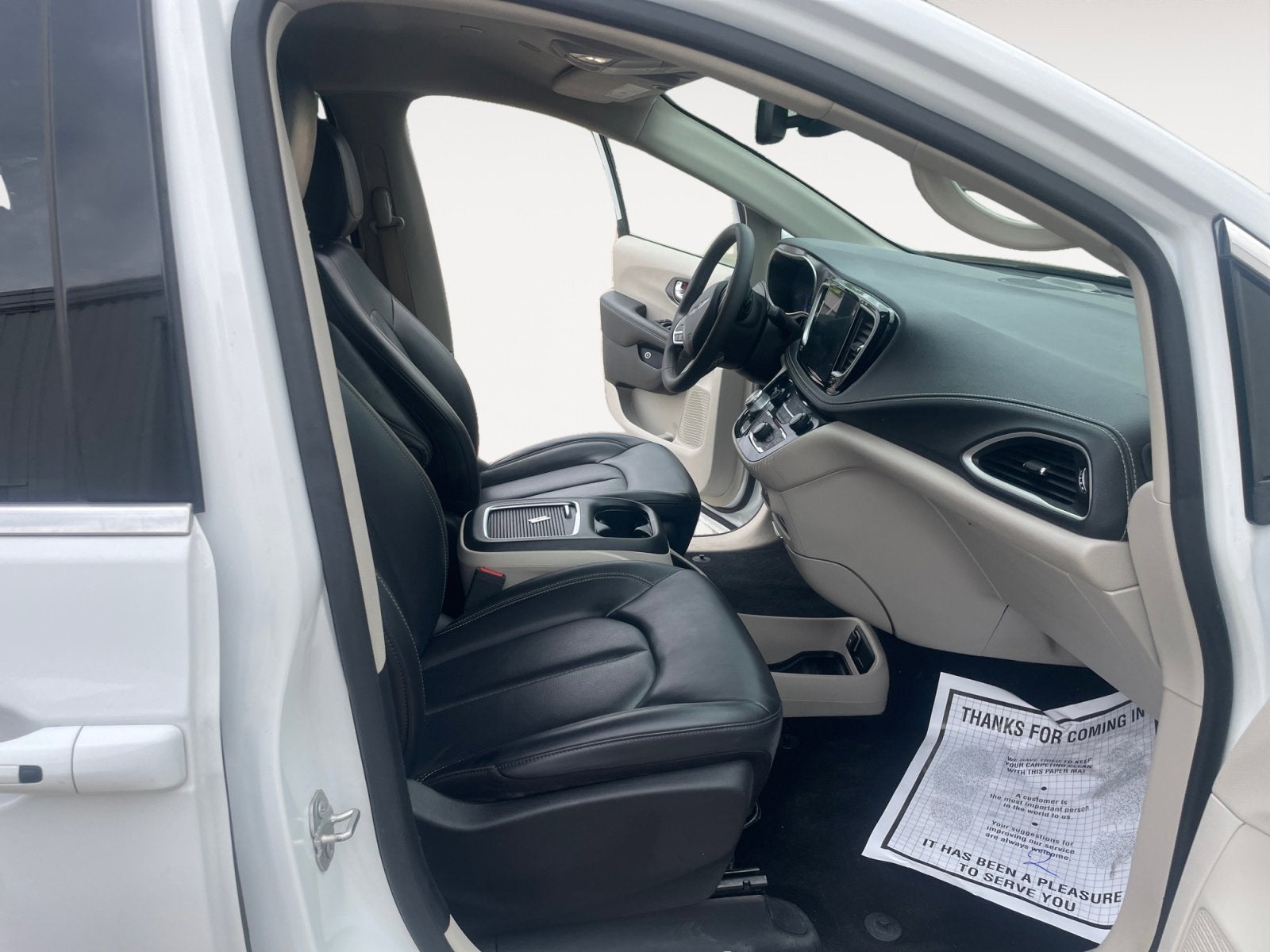 2023 Chrysler Pacifica Hybrid Touring L