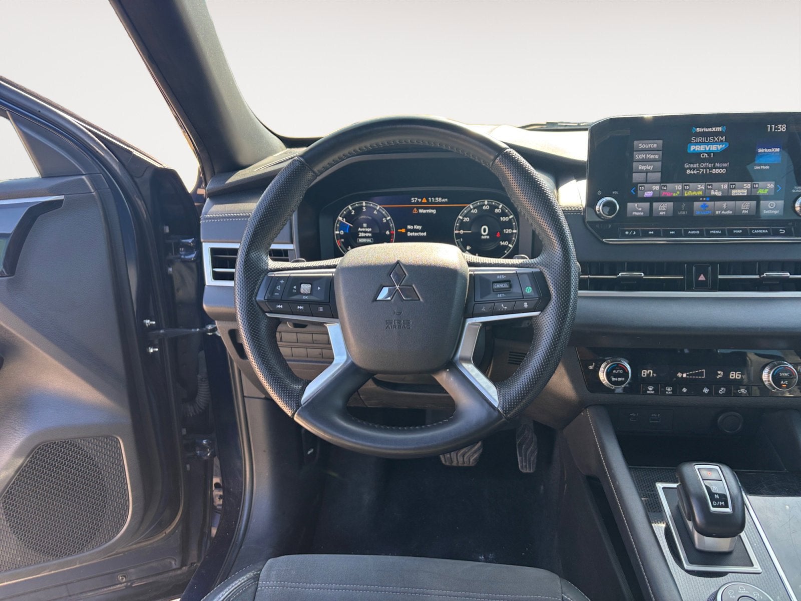 2023 Mitsubishi Outlander SE