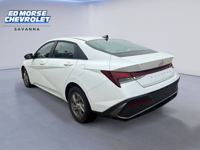 2025 Hyundai Elantra SE